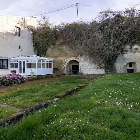 Maison Chaleureuse-grand Jardin-proche Saumur Holiday home Parnay