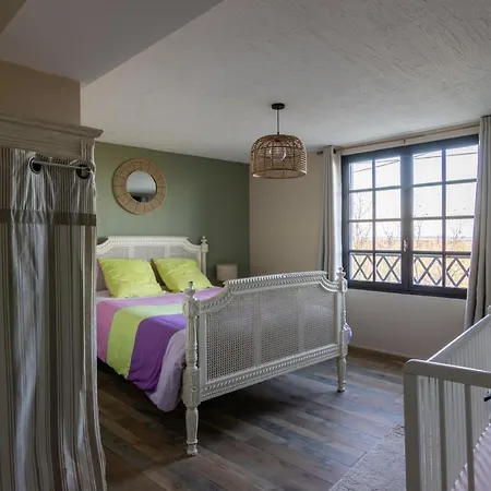 Maison Chaleureuse-grand Jardin-proche Saumur Semesterbostad Parnay